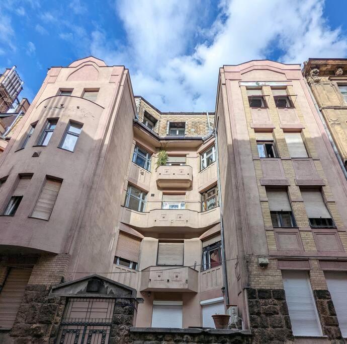 Spacious 4Br Oasis In Central Budapest - Bp Sky Екстер'єр фото