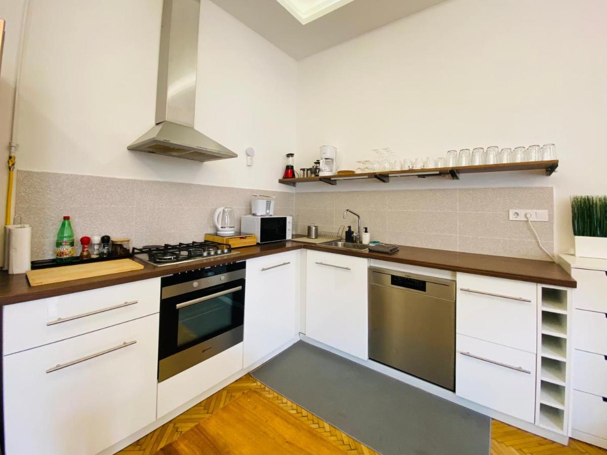 Spacious 4Br Oasis In Central Budapest - Bp Sky Екстер'єр фото